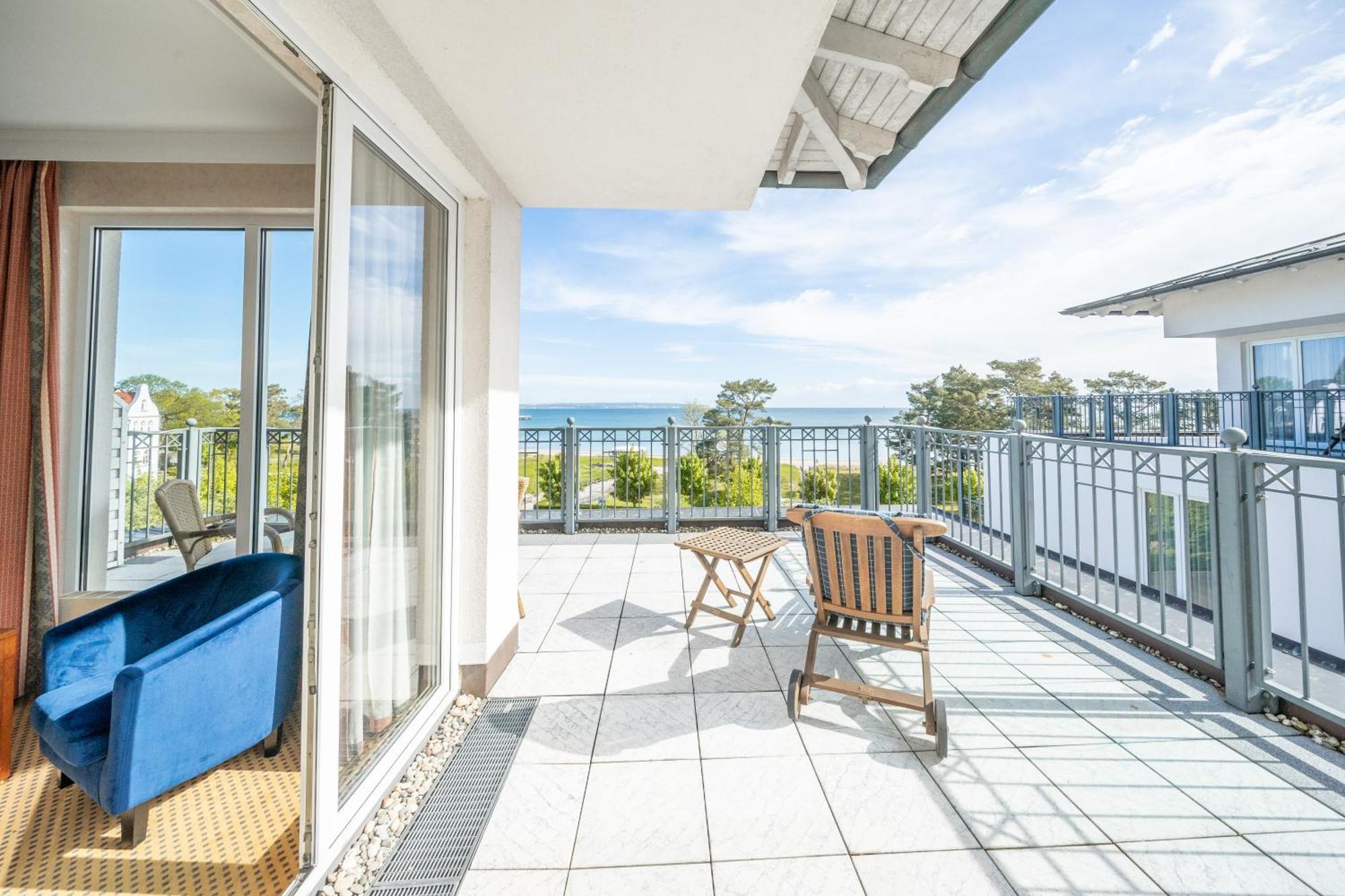 Grand Hotel Binz Luaran gambar A balcony