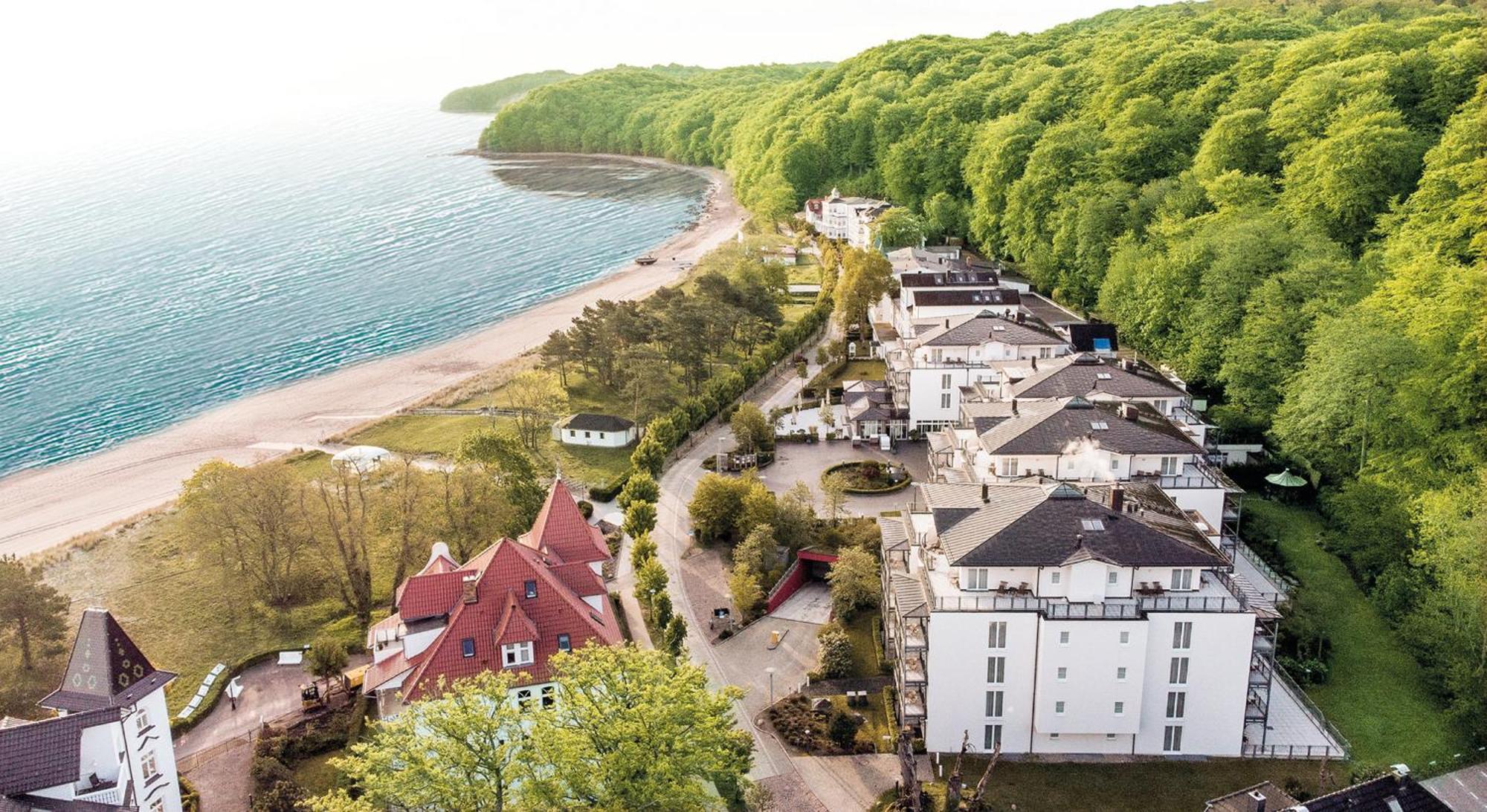 Grand Hotel Binz Luaran gambar Aerial view of the resort