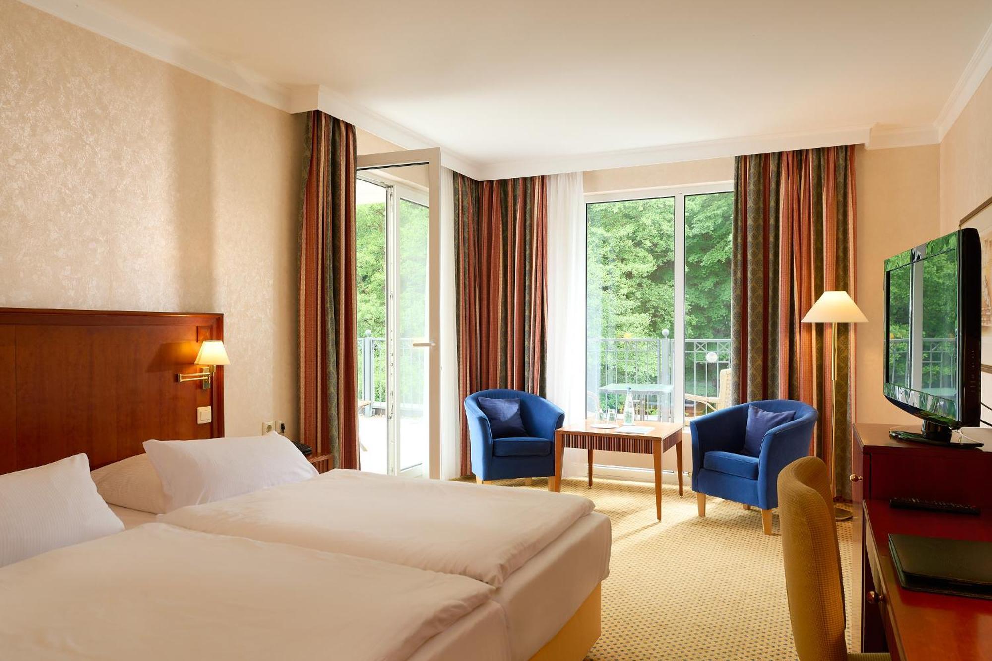Grand Hotel Binz Luaran gambar A typical room at the Hotel